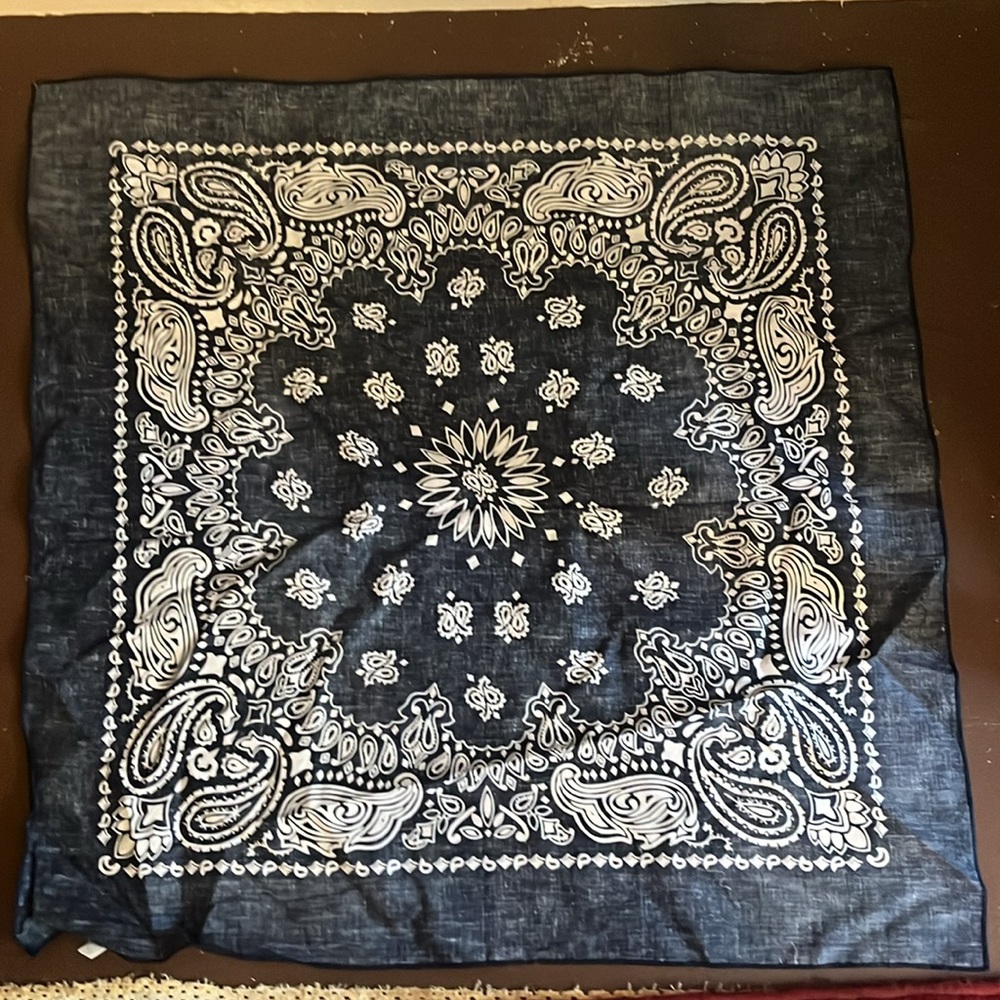 Scarf - Picture 2 of 2